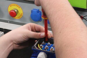 zawód elektromechanik